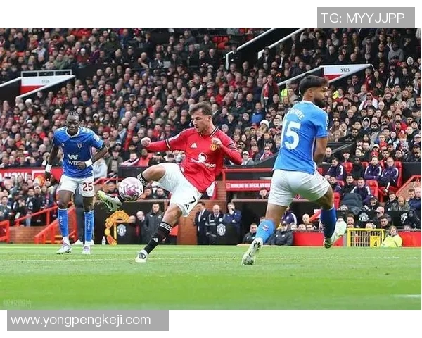 2016年英超经典对决利物浦与曼联的激烈较量回顾与分析